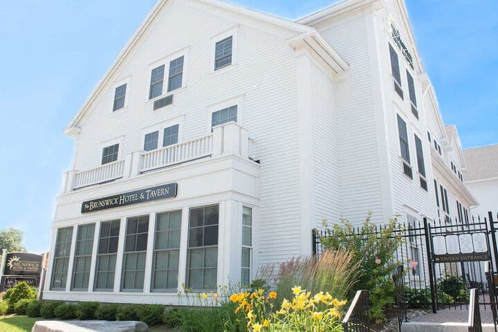 Explore Pemaquid Point