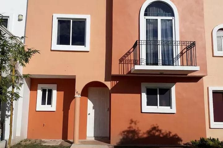 Explore El Encanto