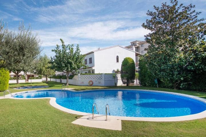 Explore Segur De Calafell