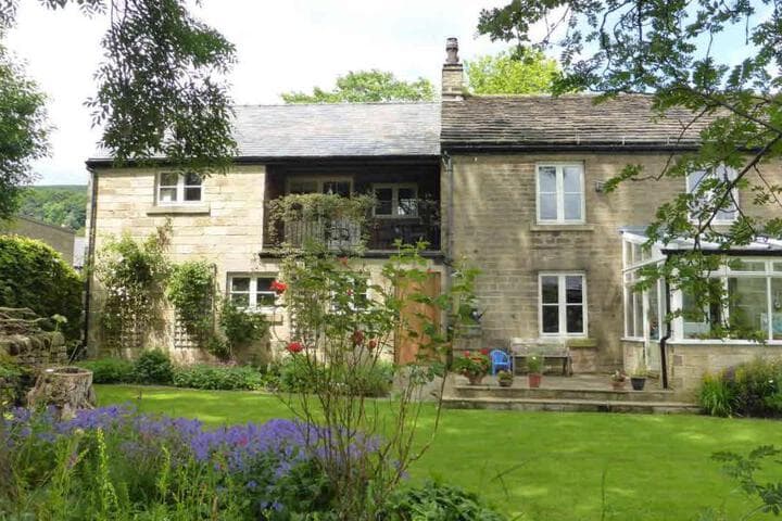 Explore Chapel En Le Frith