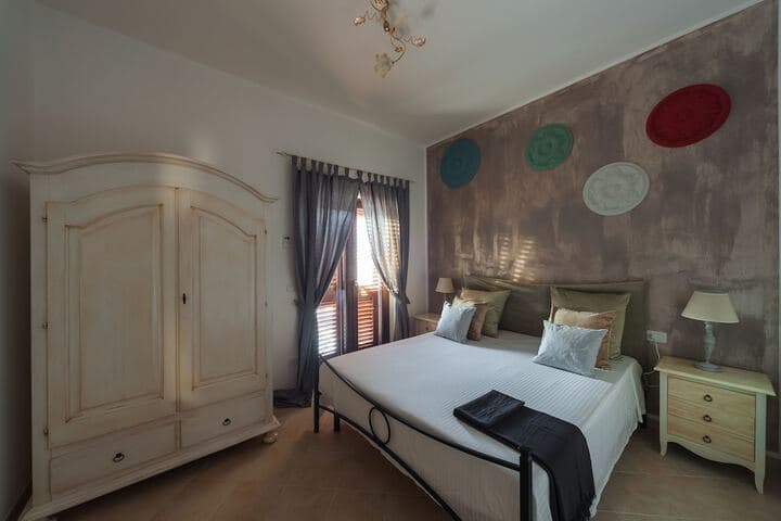 Explore Torre Canne