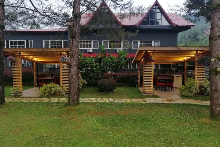 Explore Arhavi