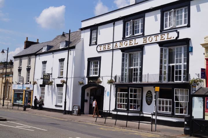 Explore Alpheton