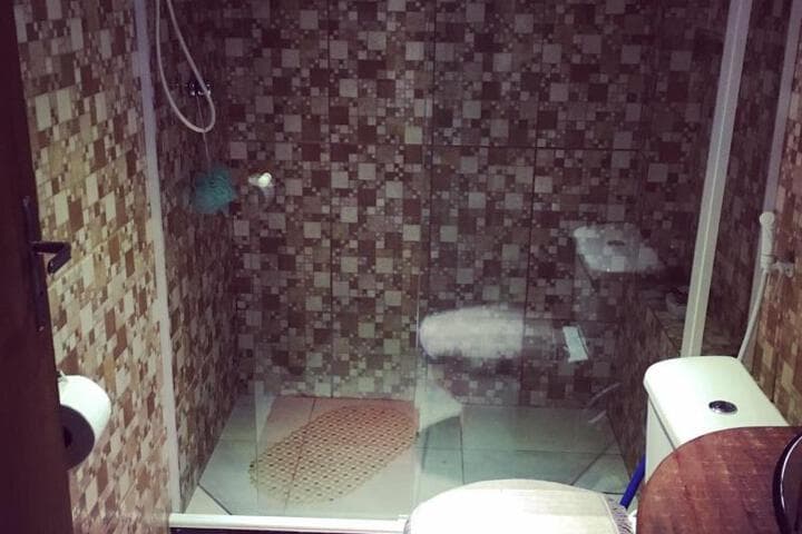 Explore Cantagalo Baixo