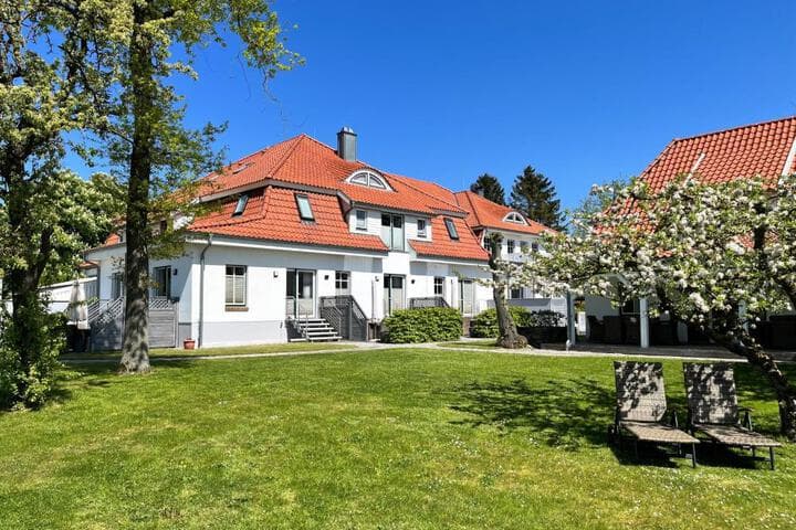 Explore Hohen Schonberg