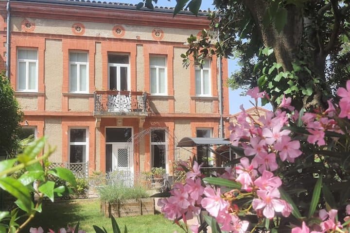Explore Amidonniers Caffarelli