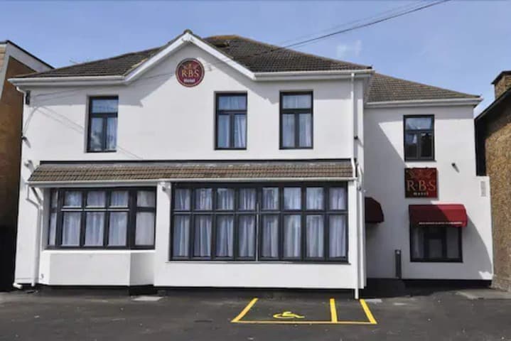 Explore Strood
