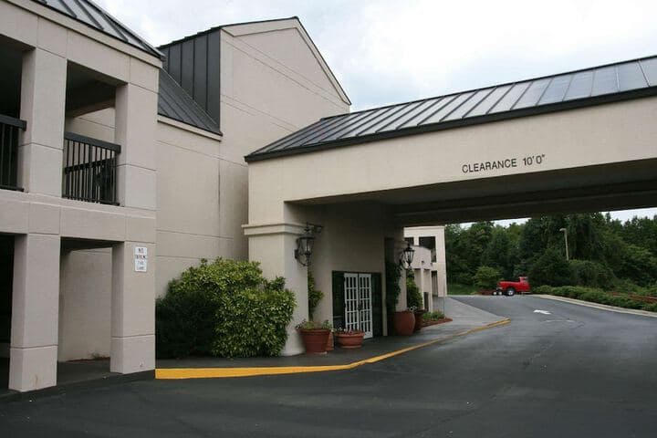Explore Hollins