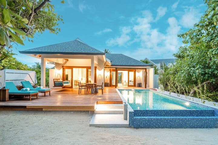Explore Hoarafushi