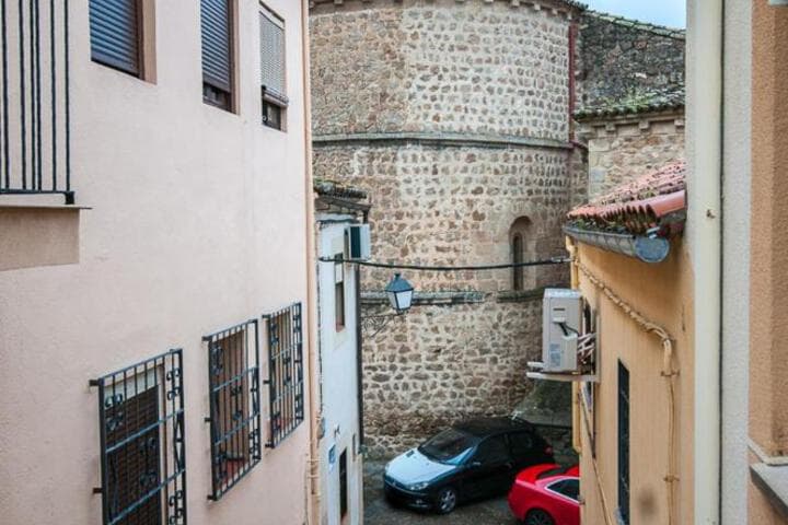 Explore Villar De Plasencia