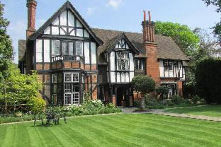 Explore Canford Magna
