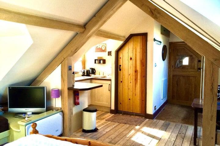 Explore Haresfield