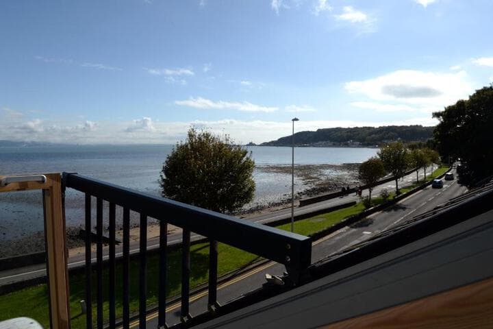 Explore Bishopston