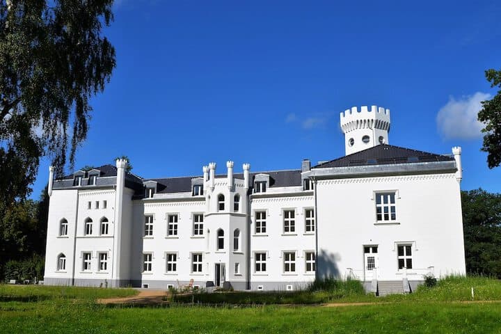 Explore Kinnbackenhagen