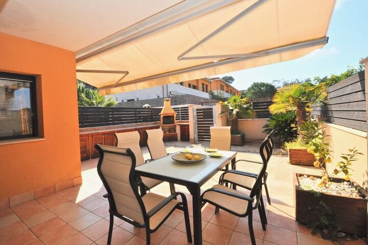 Explore Mas Romeu Residencial