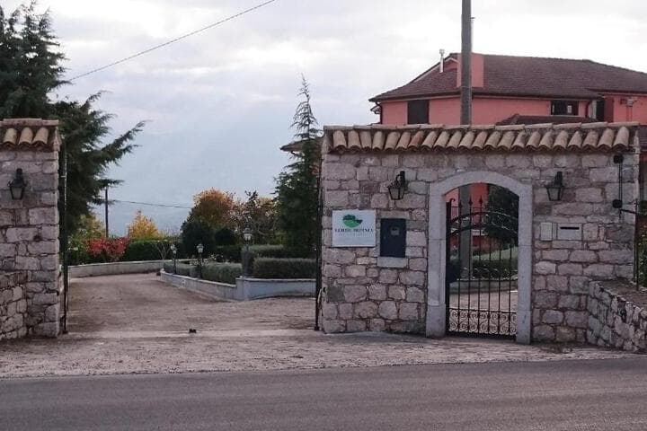 Explore Buonalbergo