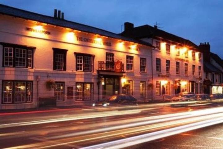 Explore Rotherfield Greys