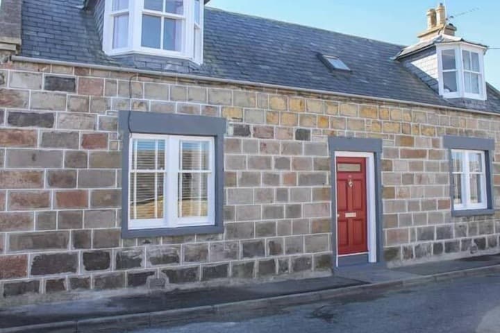 Explore Portgordon