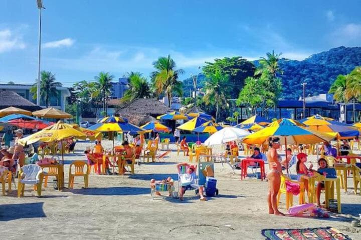 Explore Jardim Acapulco