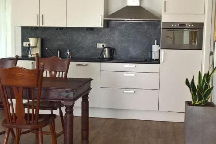Explore Verspreide Huizen Ulvenhout