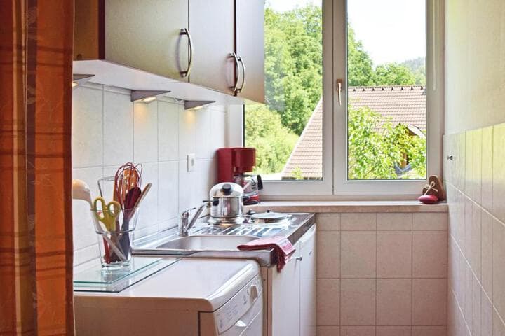 Explore Ledenitzen