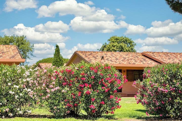 Explore Marina Di Montalto