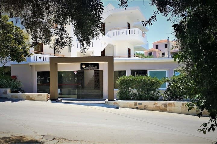 Explore Darmarochori