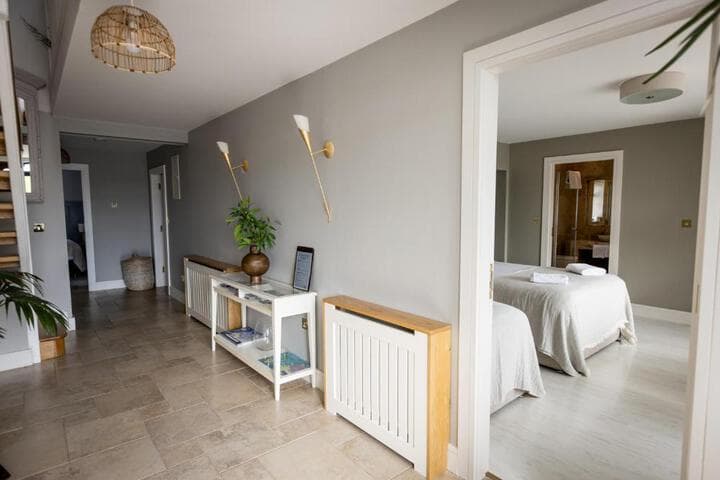 Explore Killinaboy