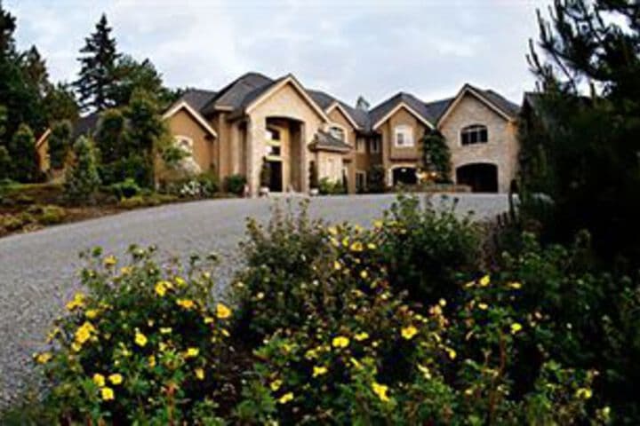 Explore Clearbrook