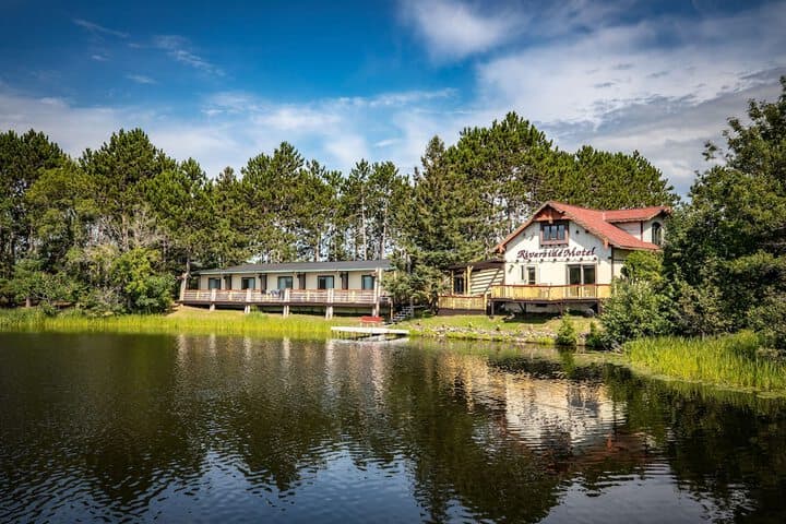 Explore Namekagon