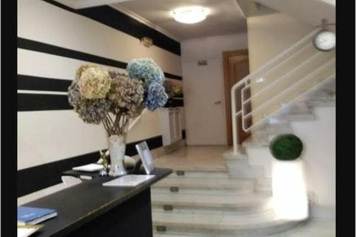 Explore Oviedo City Centre