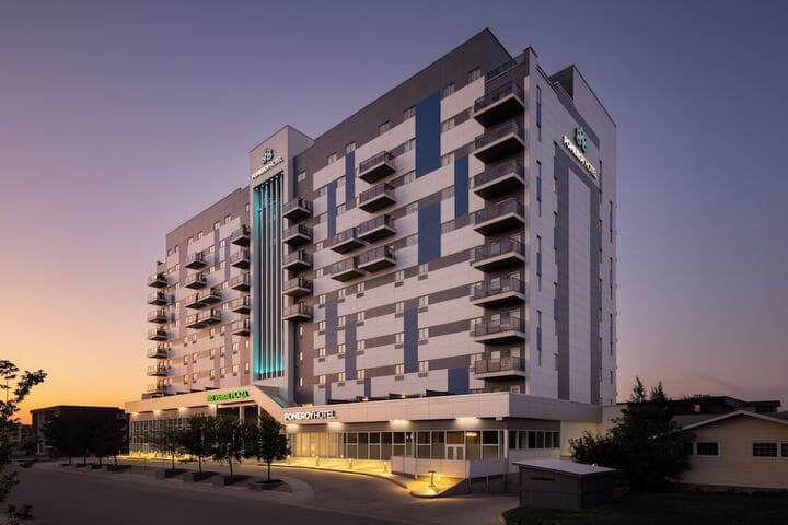 Explore Peter Pond Mall
