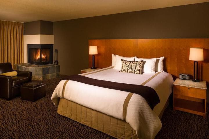 Explore Mount Hood Village