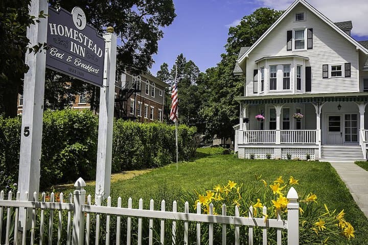 Explore Lanesville