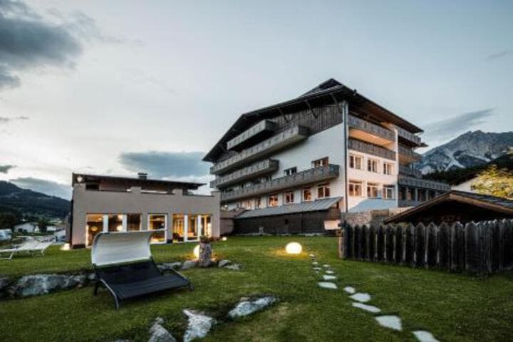 Explore Resia