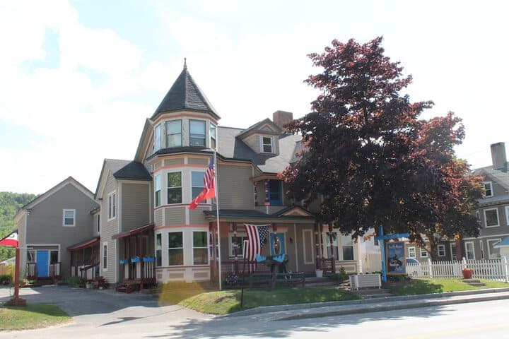 Explore Laconia