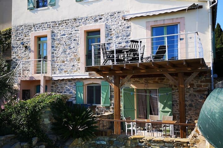 Explore Belcastel Et Buc
