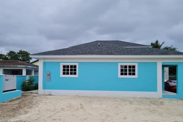 Explore Palm Cay