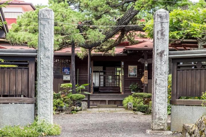 Explore Yamanashi
