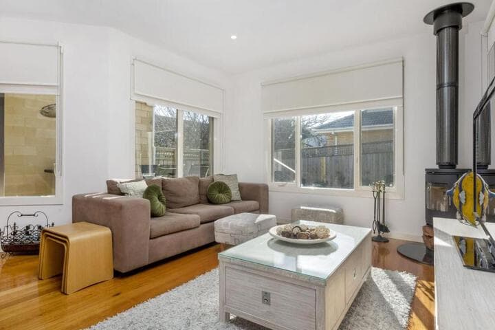 Explore Tooradin