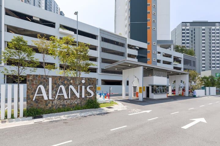 Explore Bandar Baru Salak Tinggi