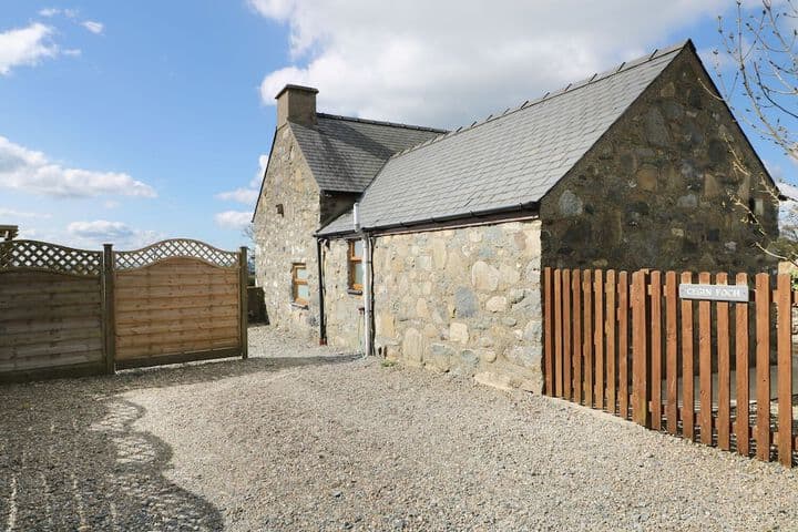 Explore Tudweiliog