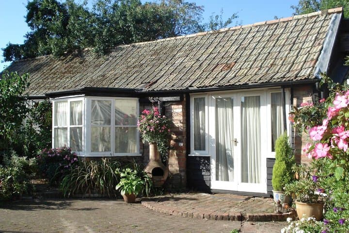 Explore Hemingford Grey
