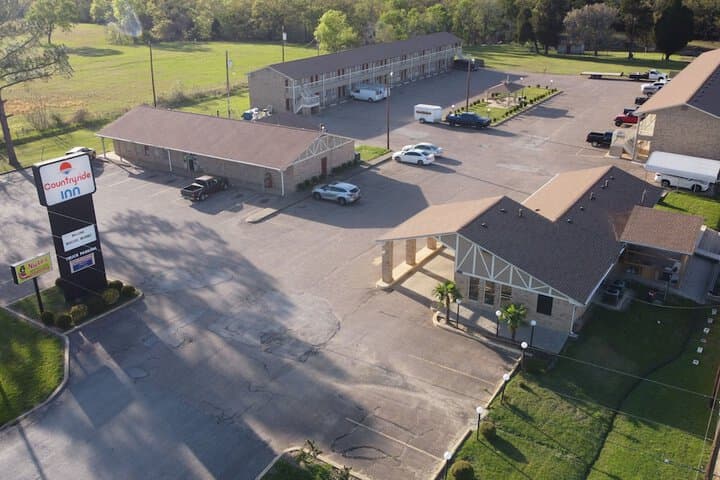 Explore Gun Barrel City