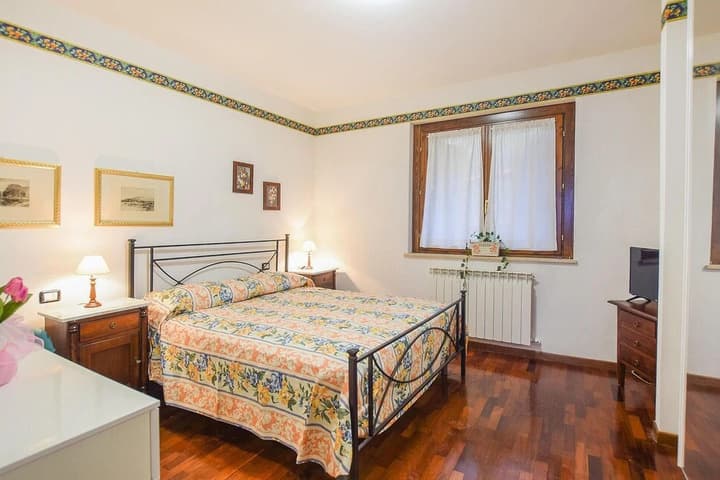 Explore Sant Arcangelo