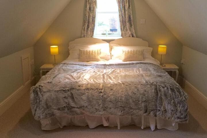 Explore Everdon