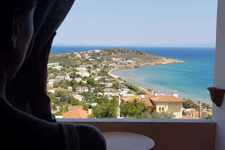Explore Paralia Agias Fotinis