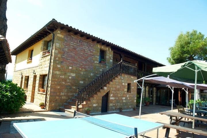 Explore San Vicente Del Monte