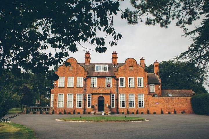 Explore Staythorpe