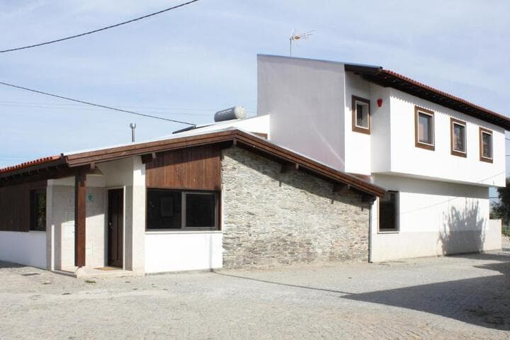 Explore Carvalhais
